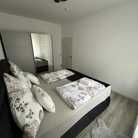 1 In Duisburg-mitte, Altstadt * دوسبرغ